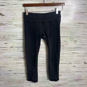 Lululemon leggings black size 4 crop